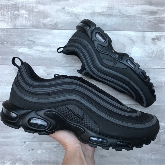 air max plus 97 black metallic gold